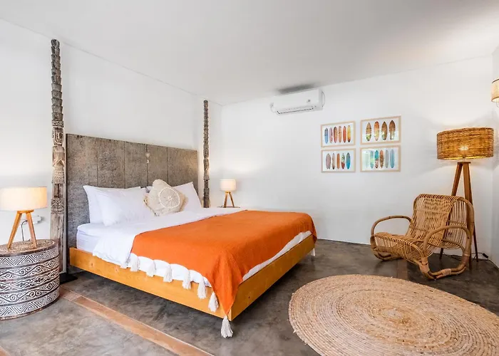 Naga - Spacious Luxury 4bdrs - Bingin 乌鲁瓦图